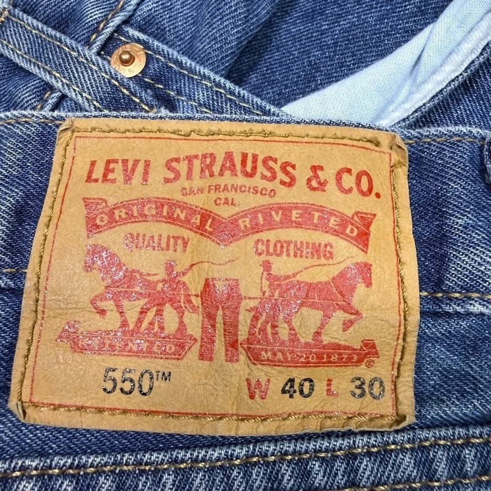Levi's 550 Jeans Mens 40x30 Blue Relaxed Fit Straight Leg Denim